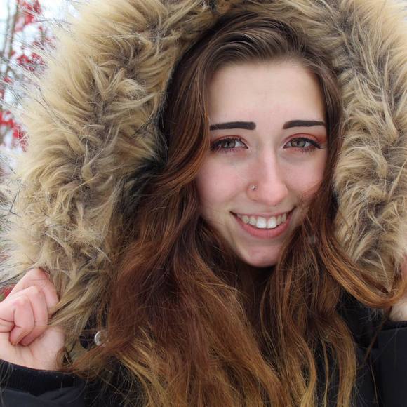 Meet the Posher Other - Meet your Posher, Kristina Meet the Posher Other - Meet your Posher, Kristina